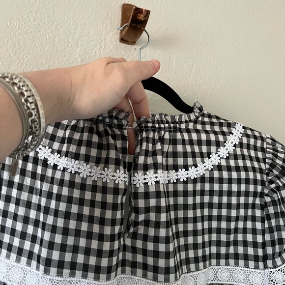 J. Crew Black Label Gingham & Daisy Appliqué Top - Picture 7 of 10